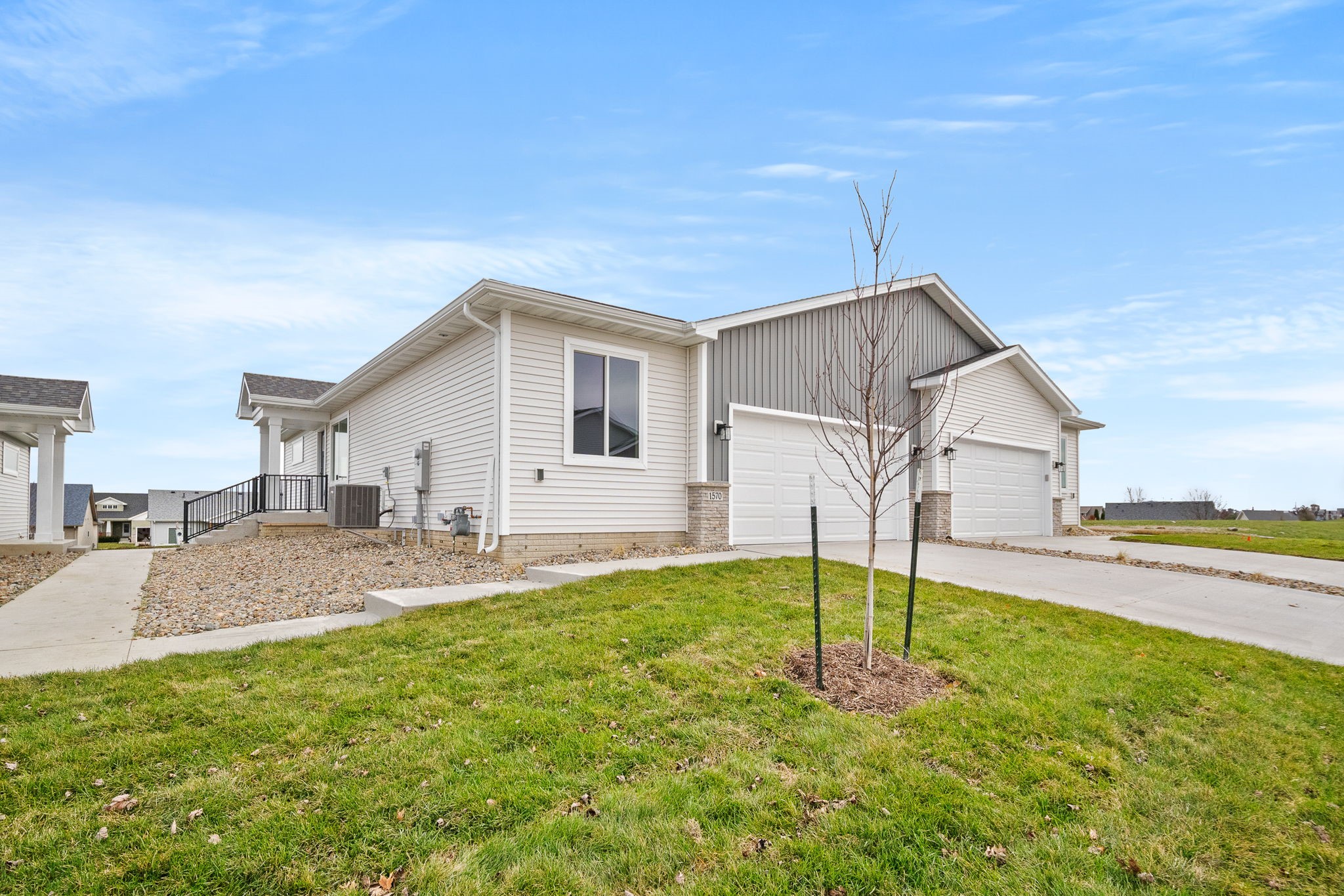 1570 Foxtail Drive, Altoona, Iowa image 2