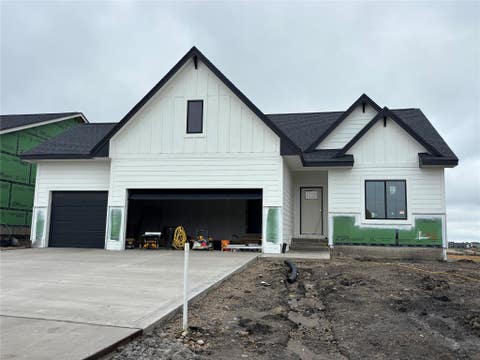 Homes For Sale - 1133 SW 18th Court<br/> Grimes, IA 50111