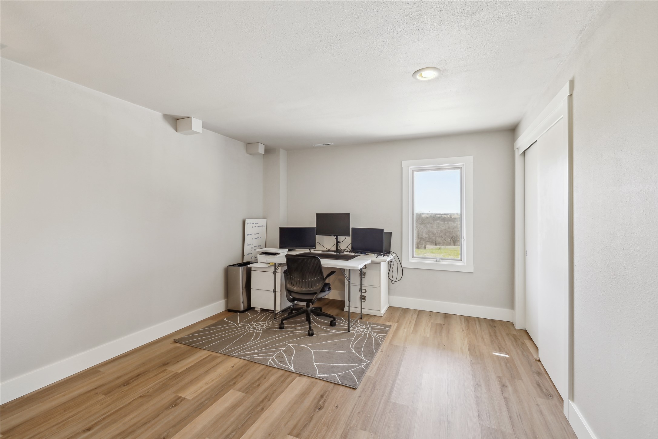 33065 W Trail Ridge Circle, Adel, Iowa image 27