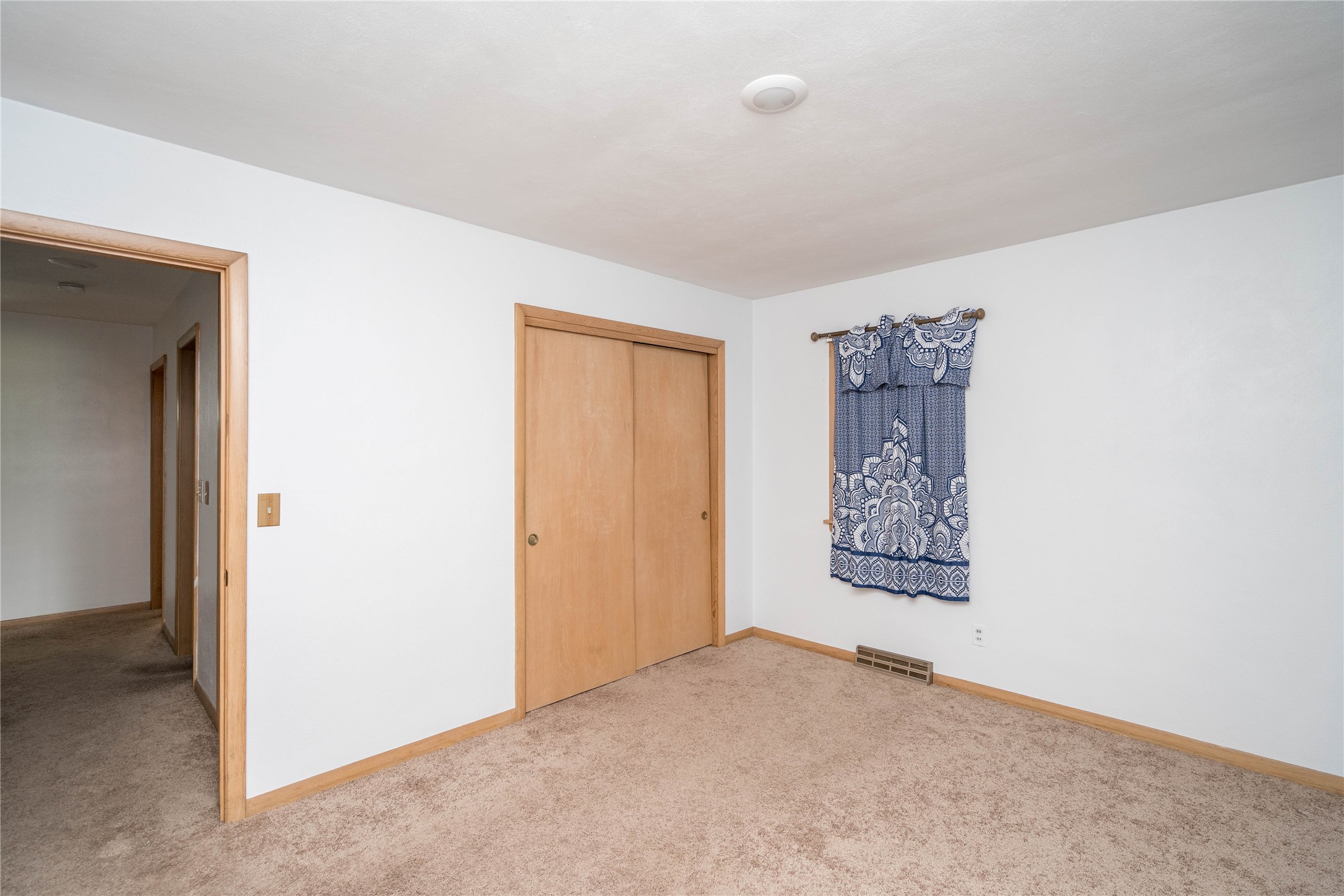 810 15 Street, Perry, Iowa image 21