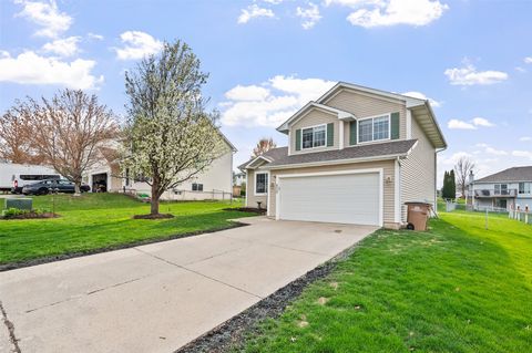 450 Fawn Circle Pleasant Hill IA 50327