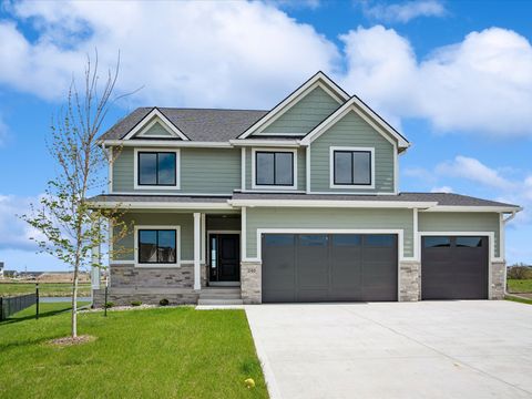 240 NW Copperleaf Court Waukee IA 50263