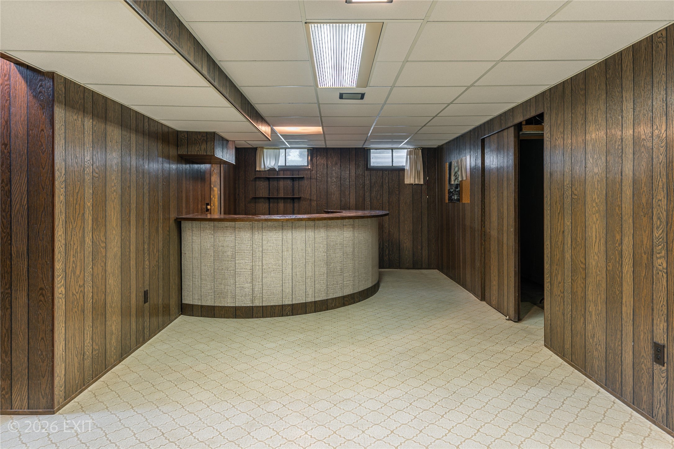 2918 E 40th Street - Photo 4