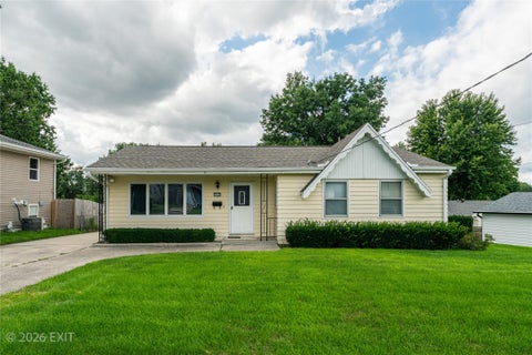 Homes For Sale - 2918 E 40th Street<br/> Polk County, Des Moines, IA 50317
