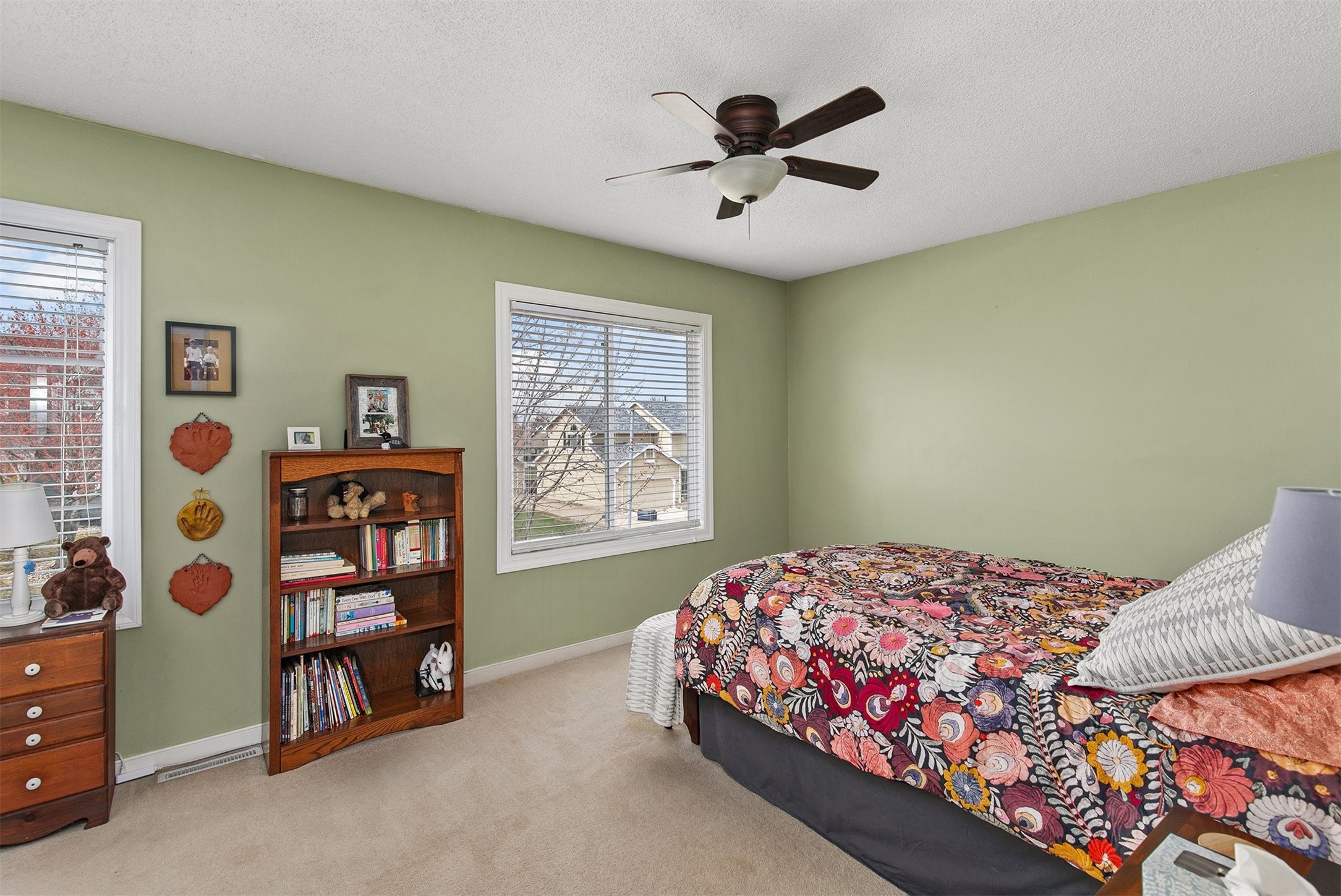 6836 Mill Pond Drive, Urbandale, Iowa image 17