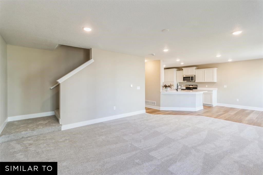 1012 Willow Valley Drive, Norwalk, Iowa image 10