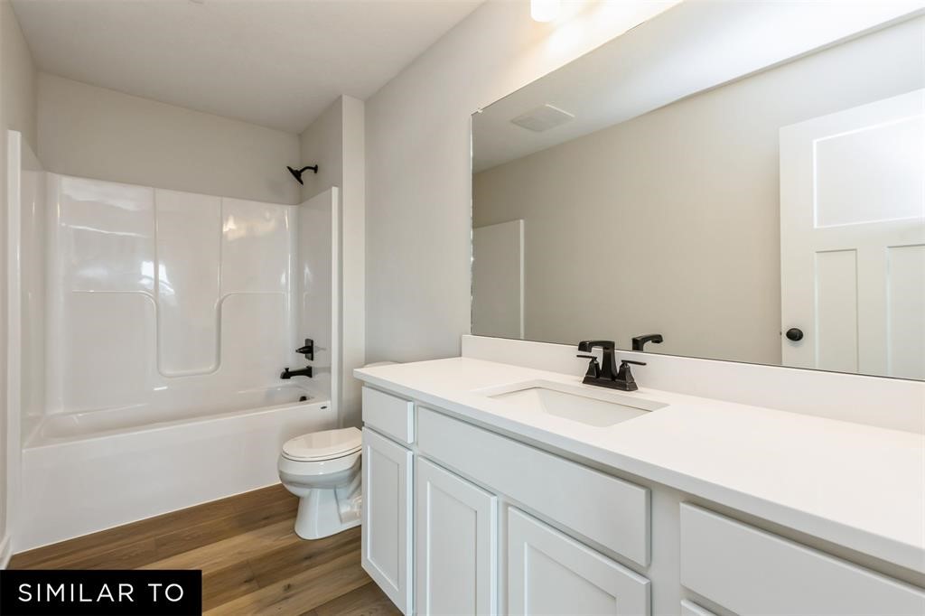 1012 Willow Valley Drive, Norwalk, Iowa image 18