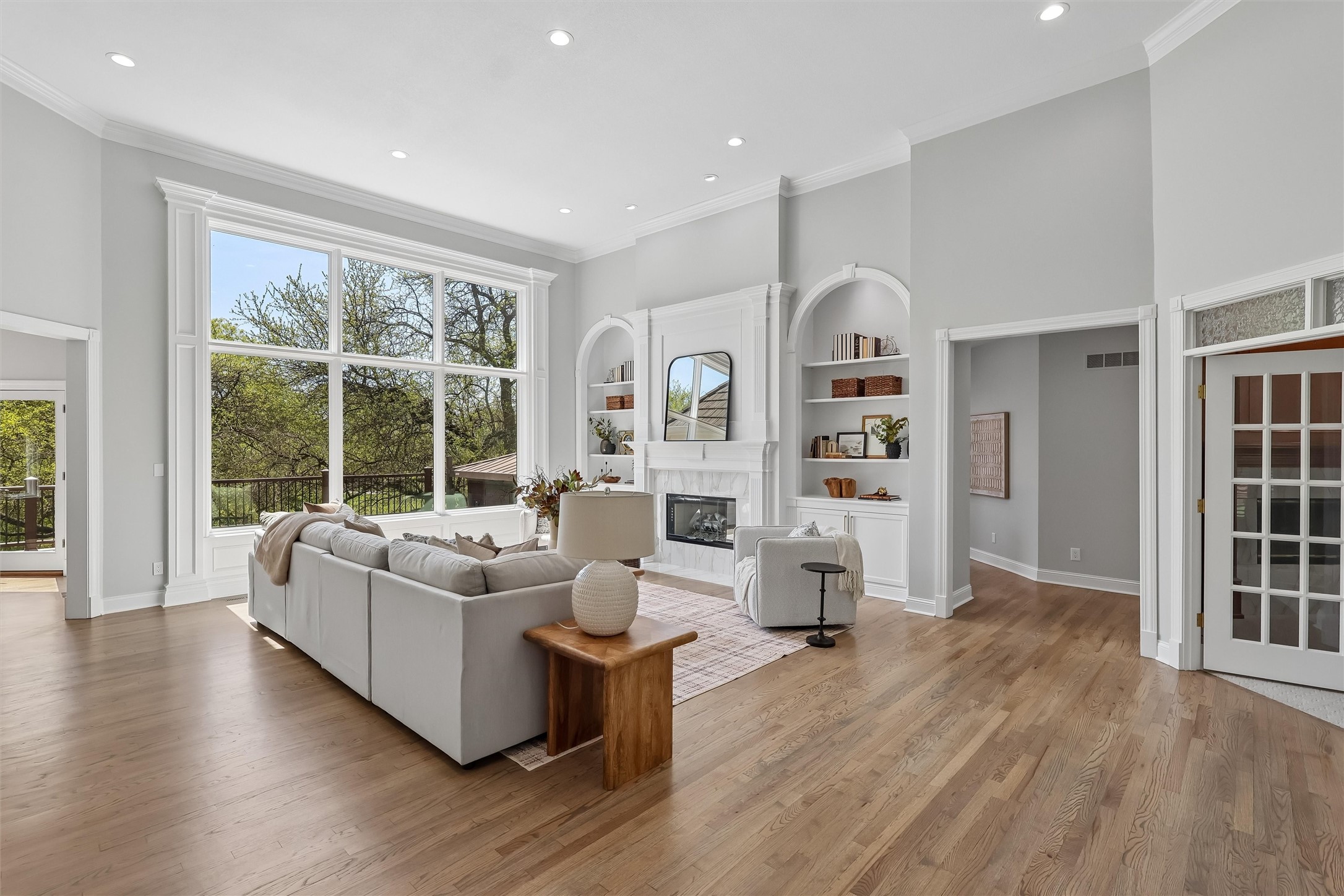 5548 Glen Oaks Point