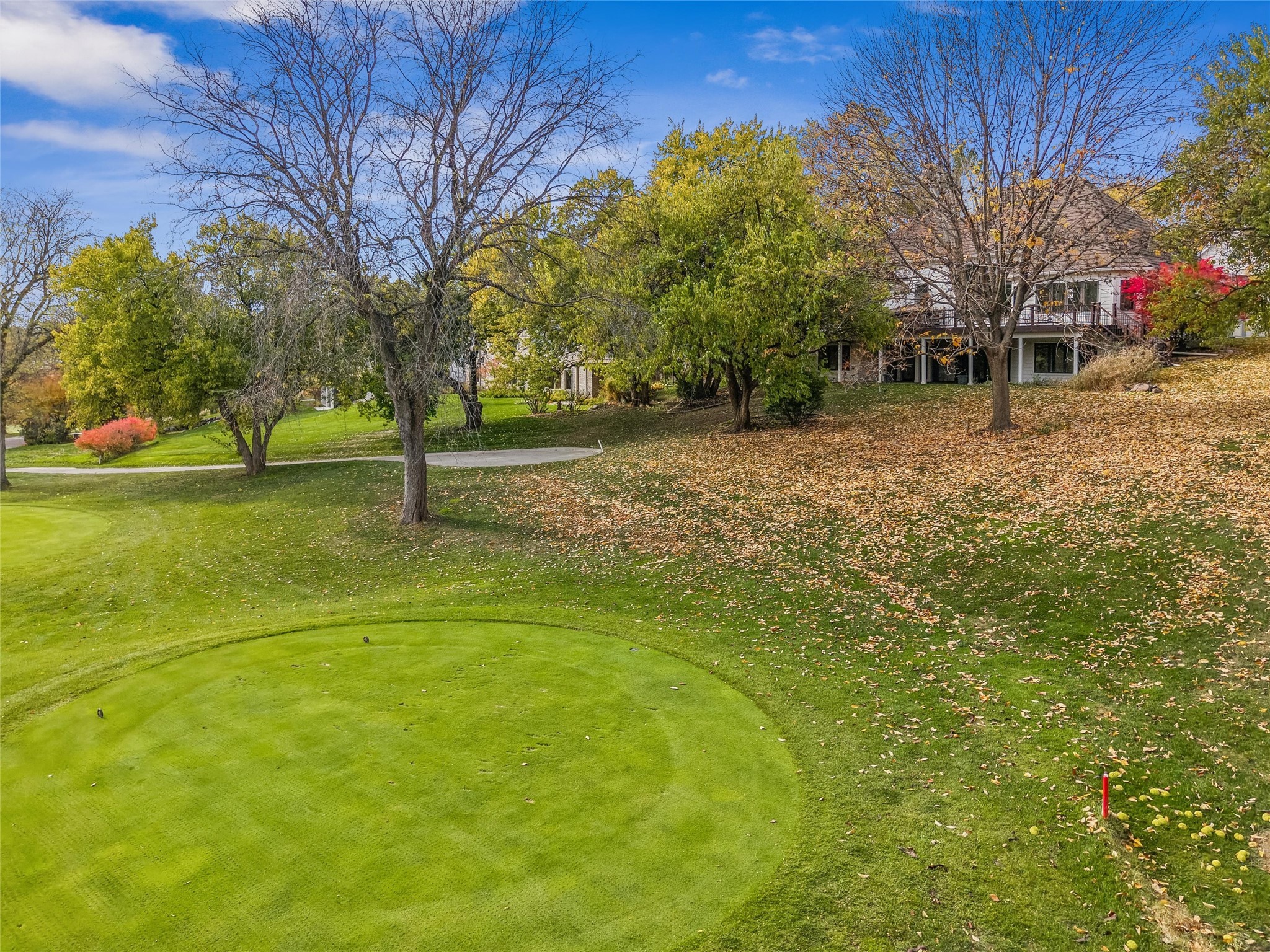 5548 Glen Oaks Point