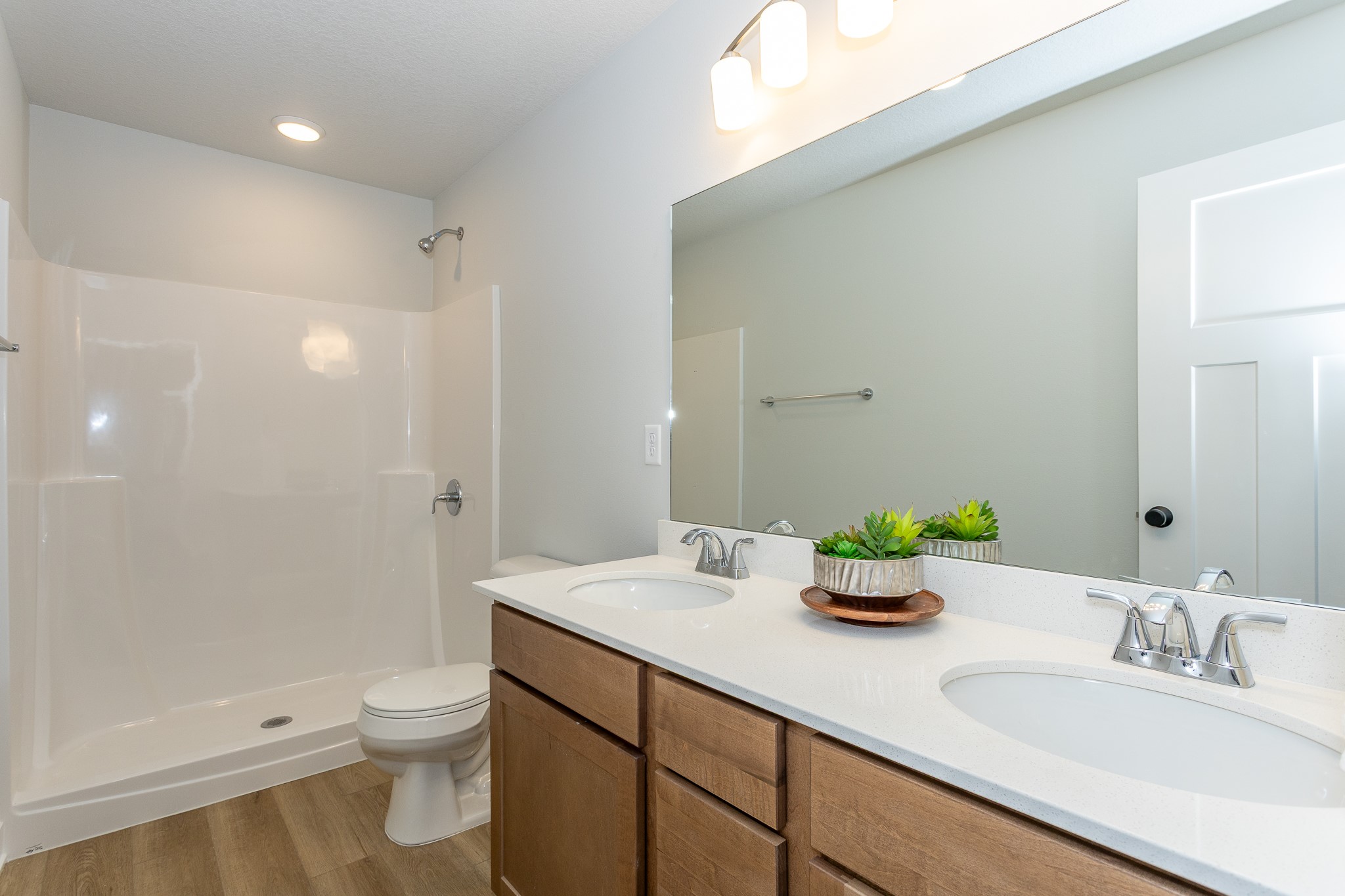 212 NW Waverly Drive, Waukee, Iowa image 24