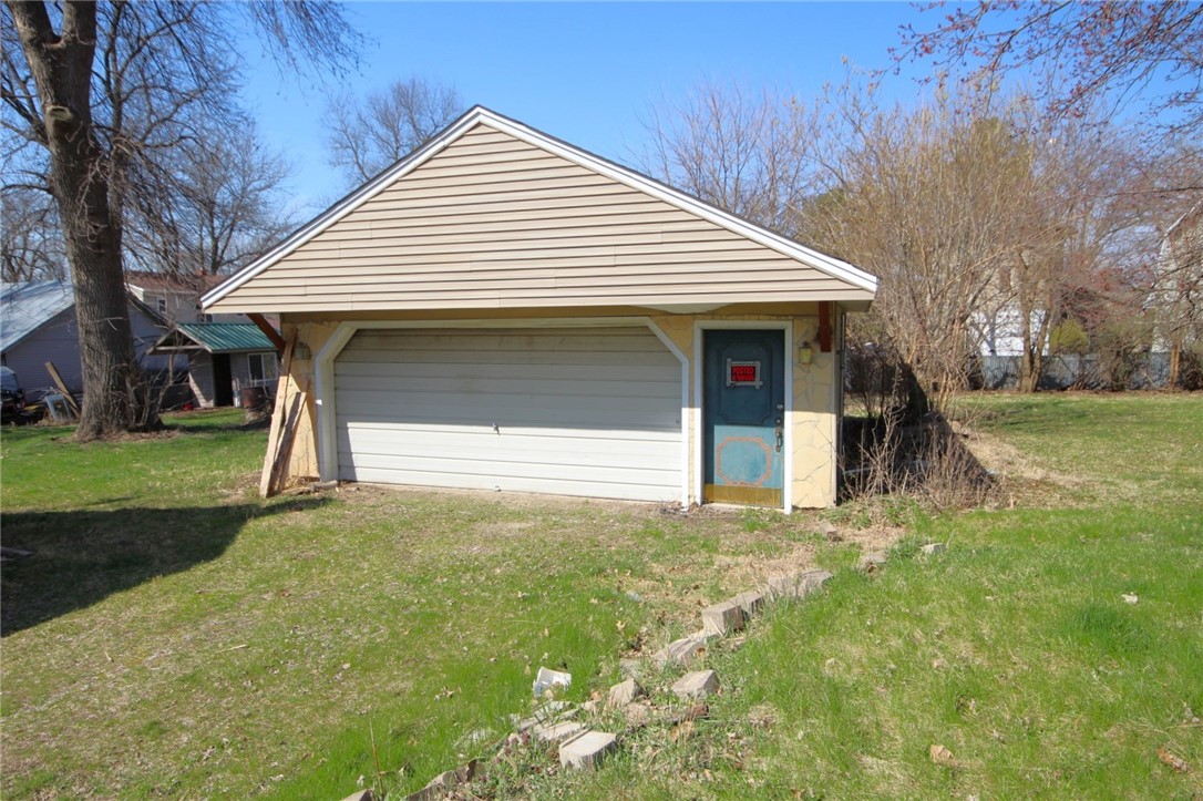 106 N Glover Street, Rock Falls, Iowa image 24