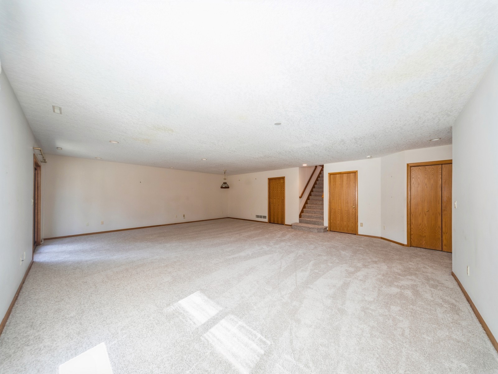 13098 Pinecrest Lane, Clive, Iowa image 22