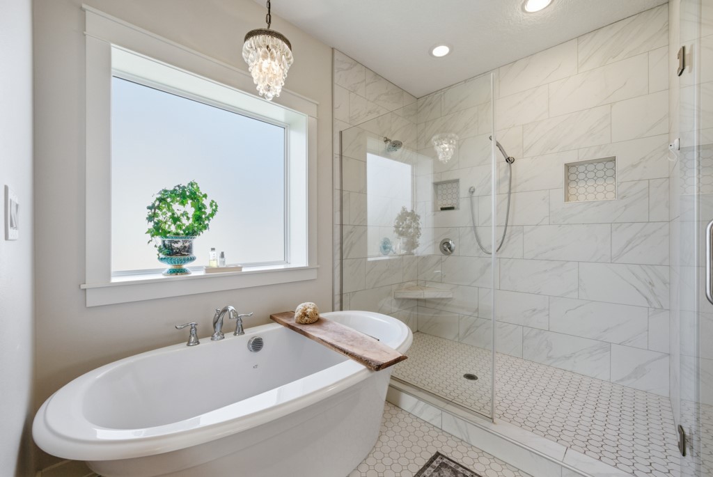 Ankeny, Iowa, 50023, United States, 5 Bedrooms Bedrooms, ,5 BathroomsBathrooms,Residential,Active,2052119