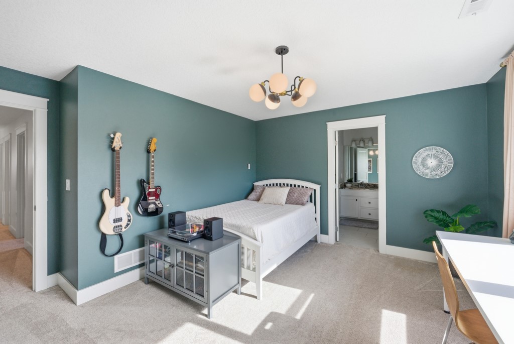 Ankeny, Iowa, 50023, United States, 5 Bedrooms Bedrooms, ,5 BathroomsBathrooms,Residential,Active,2052119