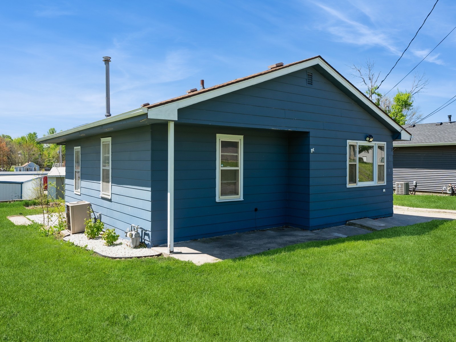 829 N 3rd Avenue, Newton, Iowa image 3