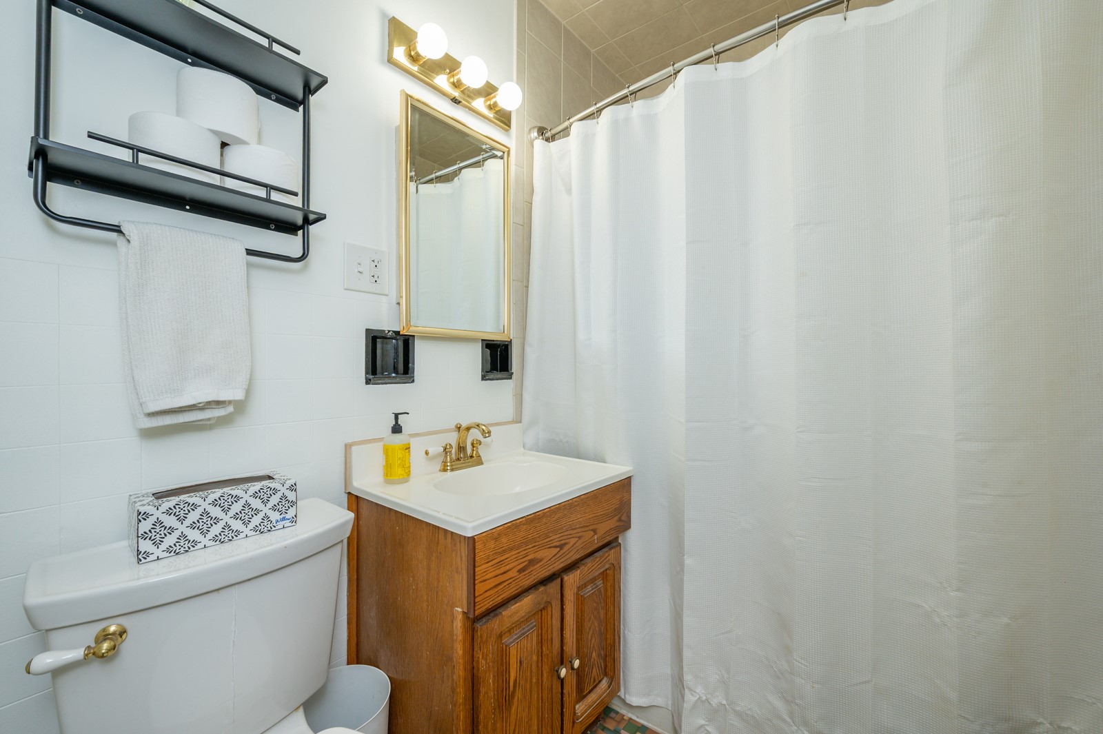 6423 Carpenter Avenue, Windsor Heights, Iowa image 12