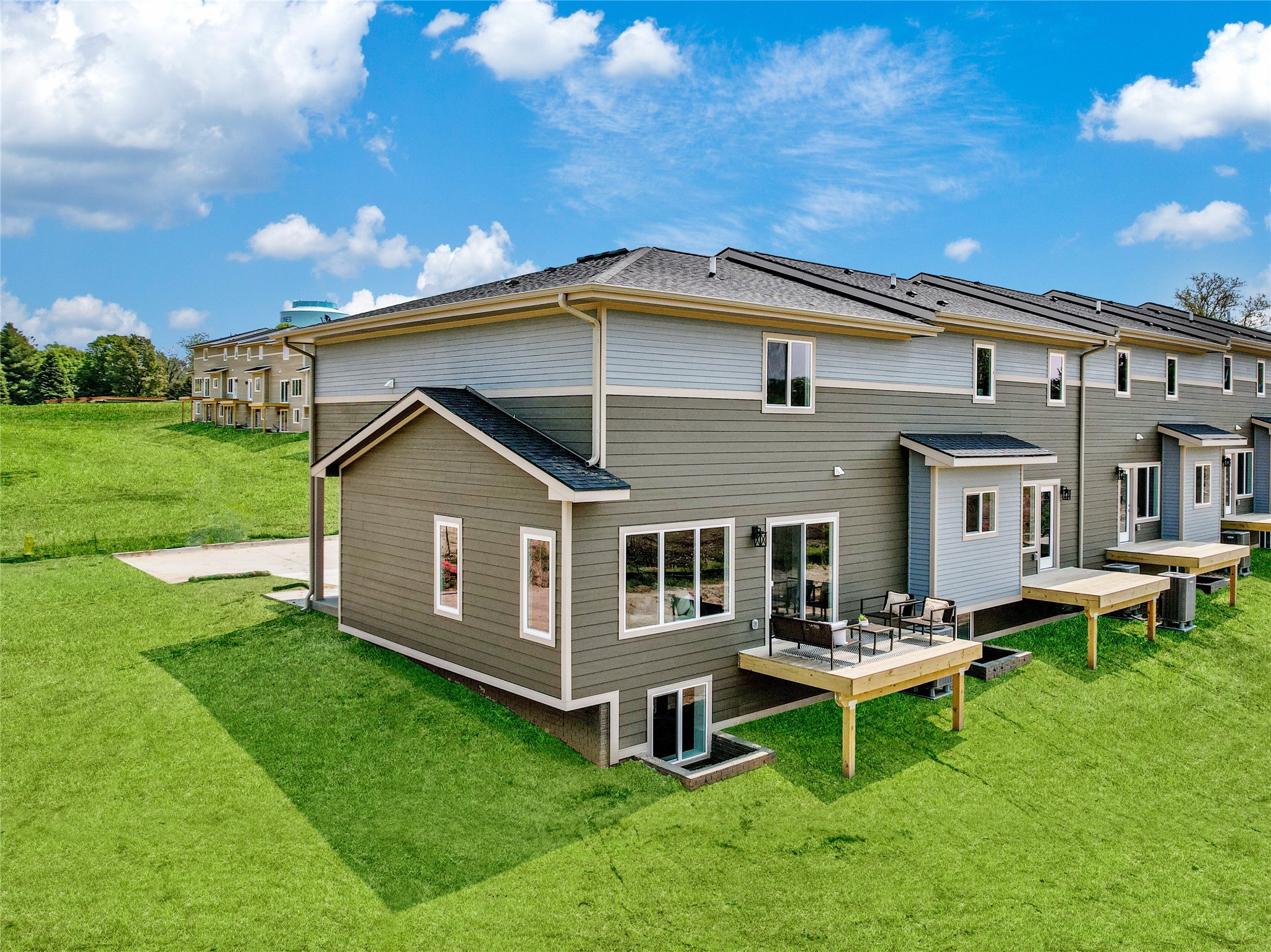 9125-9143 Calvin Drive