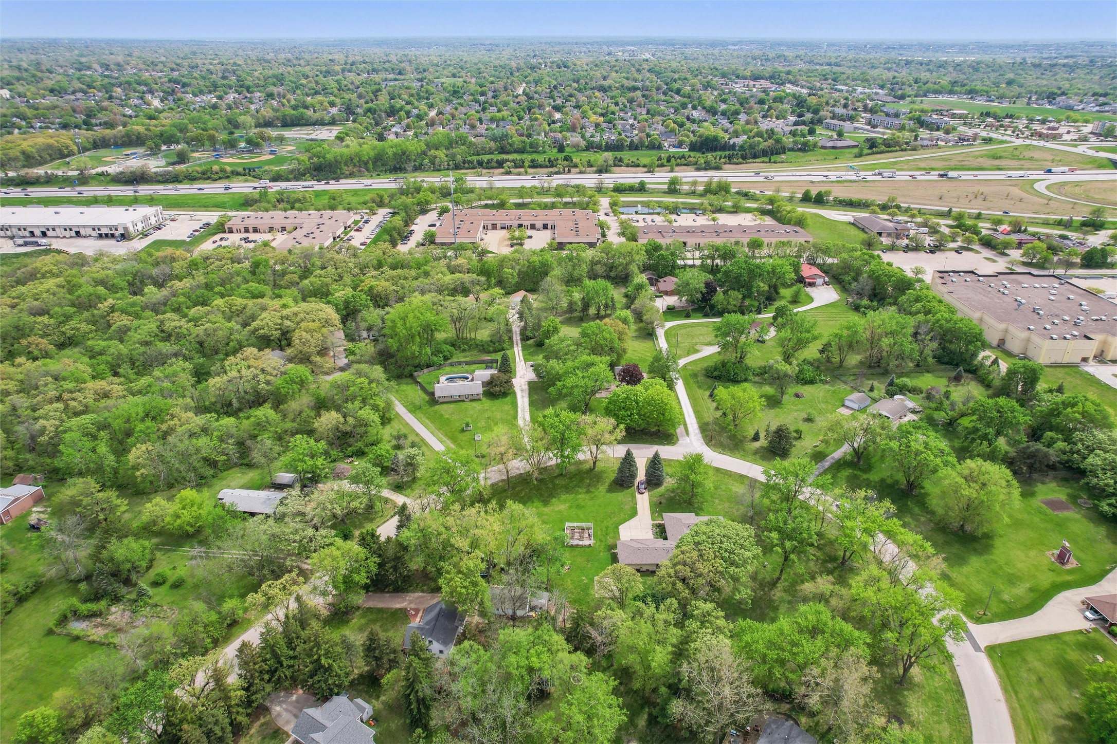 5310 NW Burr Oak Drive, Johnston, Iowa image 35