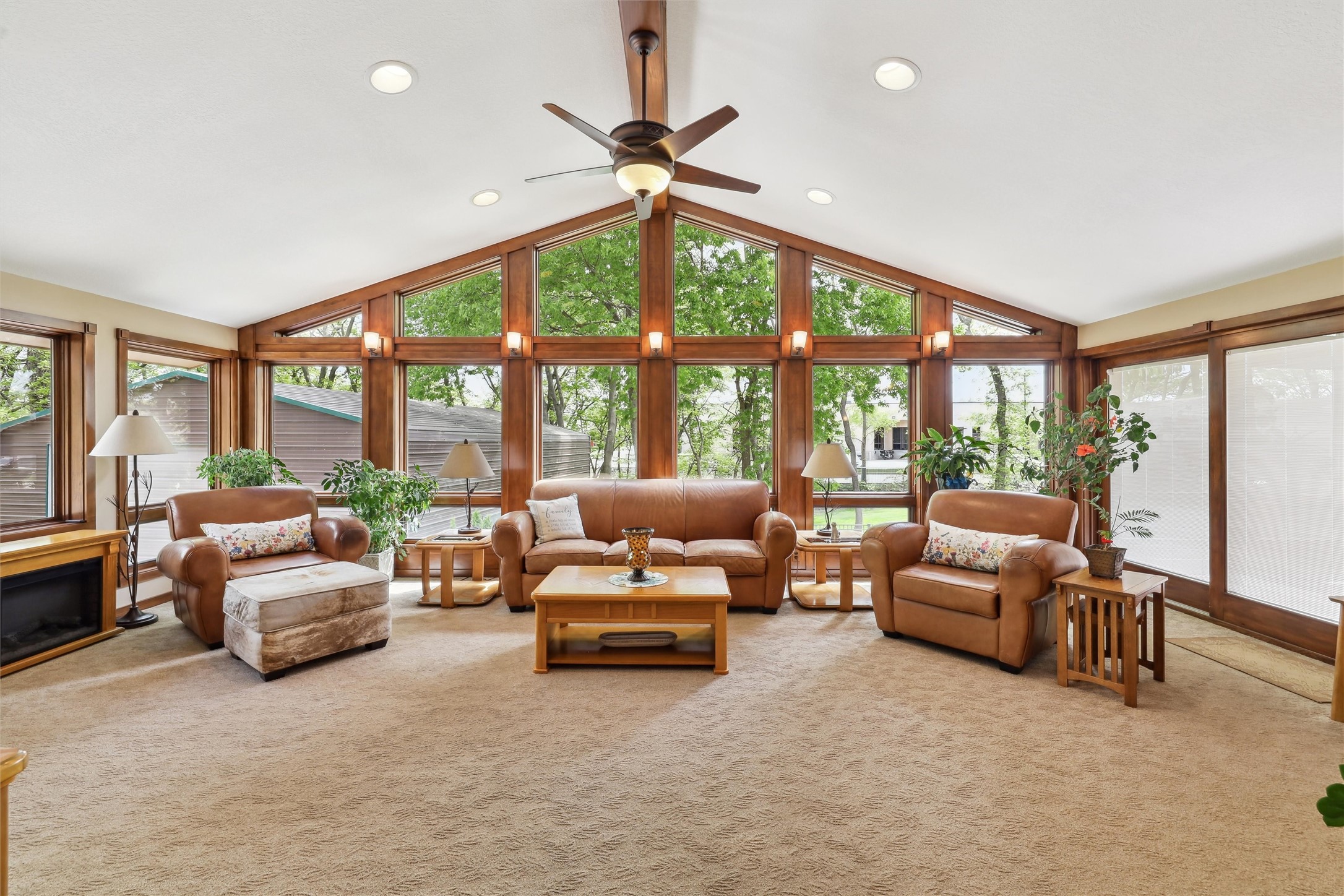 5310 NW Burr Oak Drive, Johnston, Iowa image 12