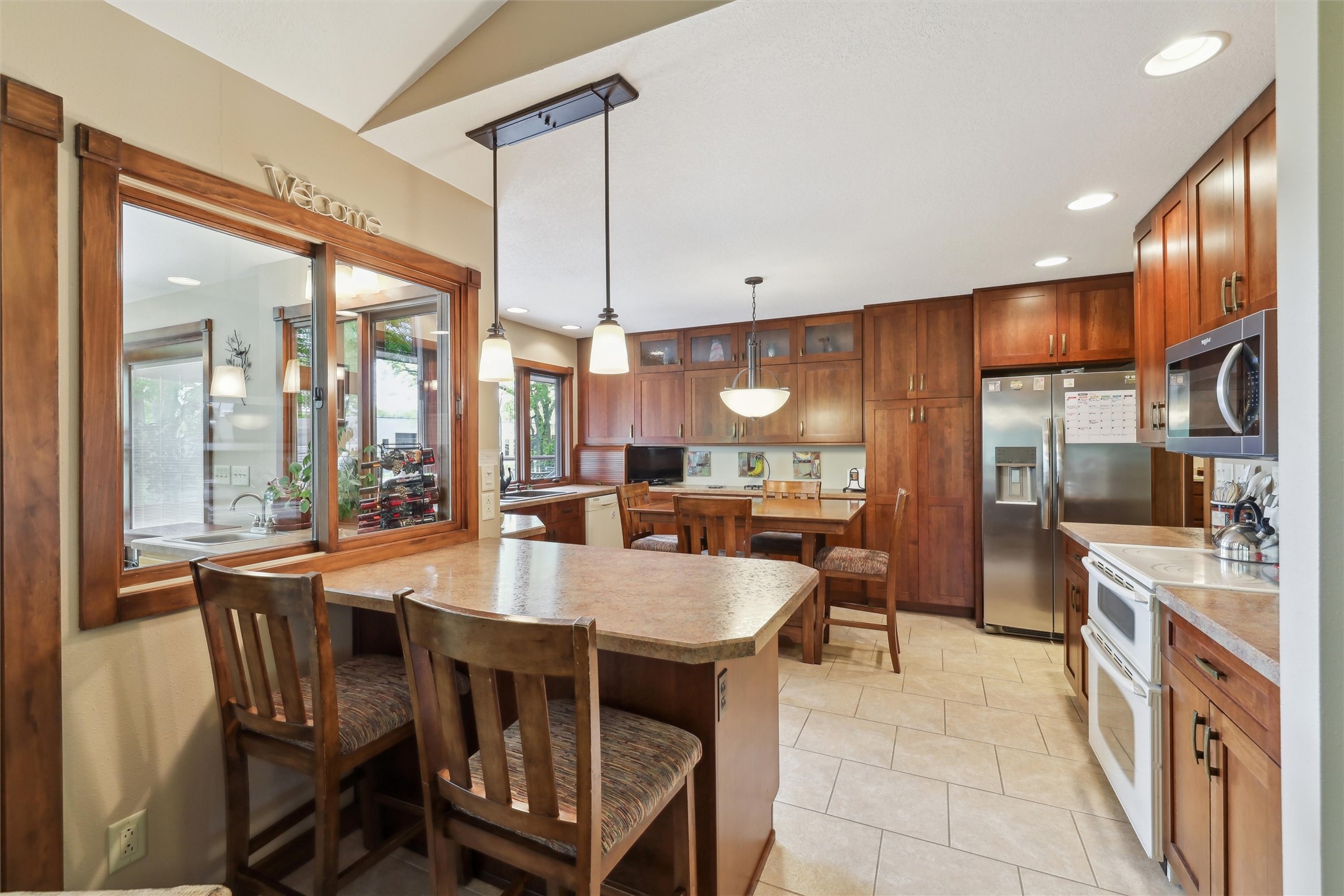 5310 NW Burr Oak Drive, Johnston, Iowa image 15