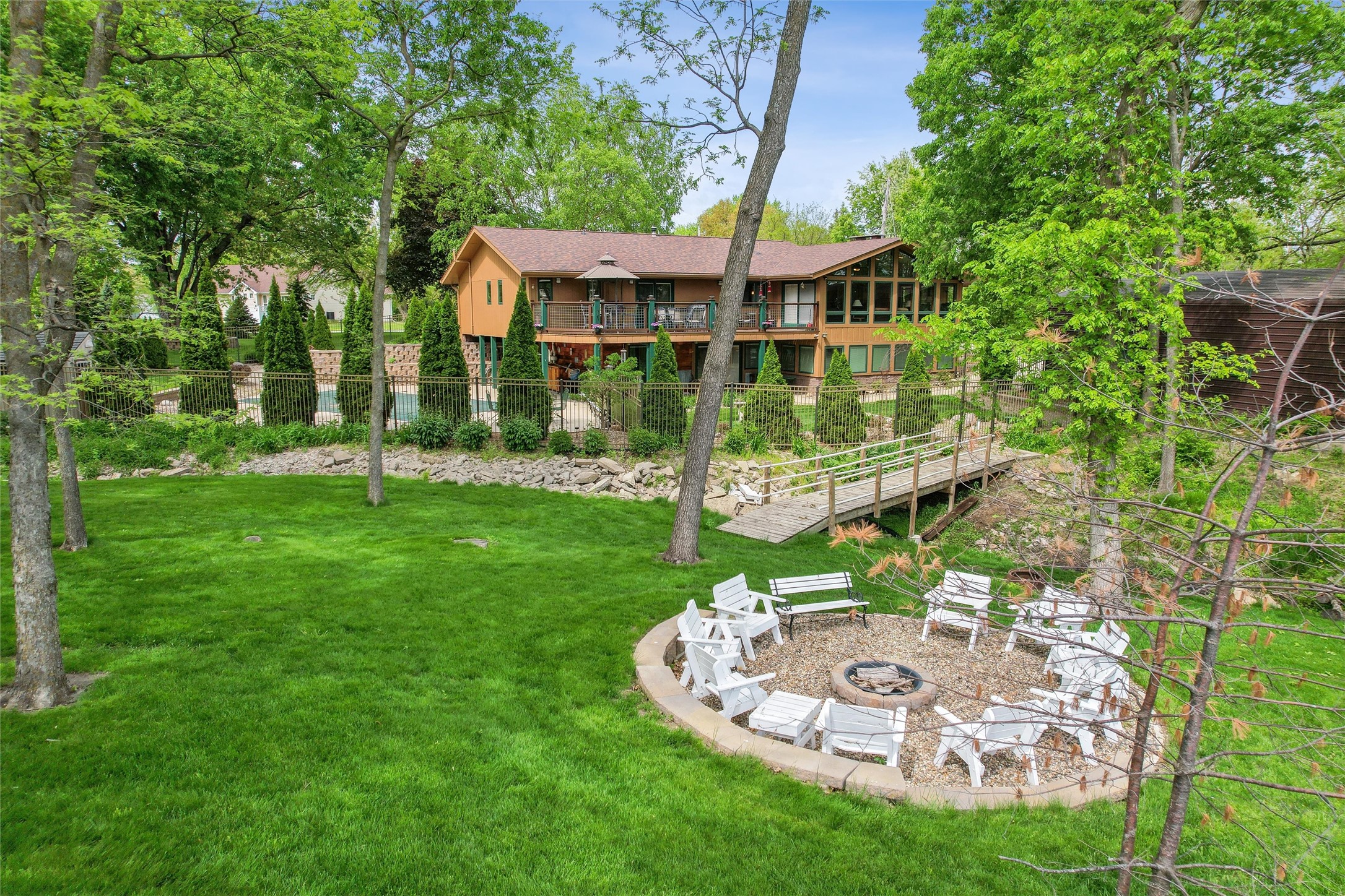 5310 NW Burr Oak Drive, Johnston, Iowa image 34