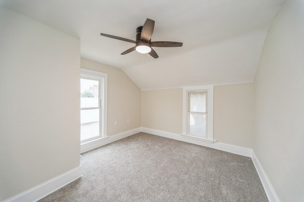 212 Nile Kinnick Drive, Adel, Iowa image 16