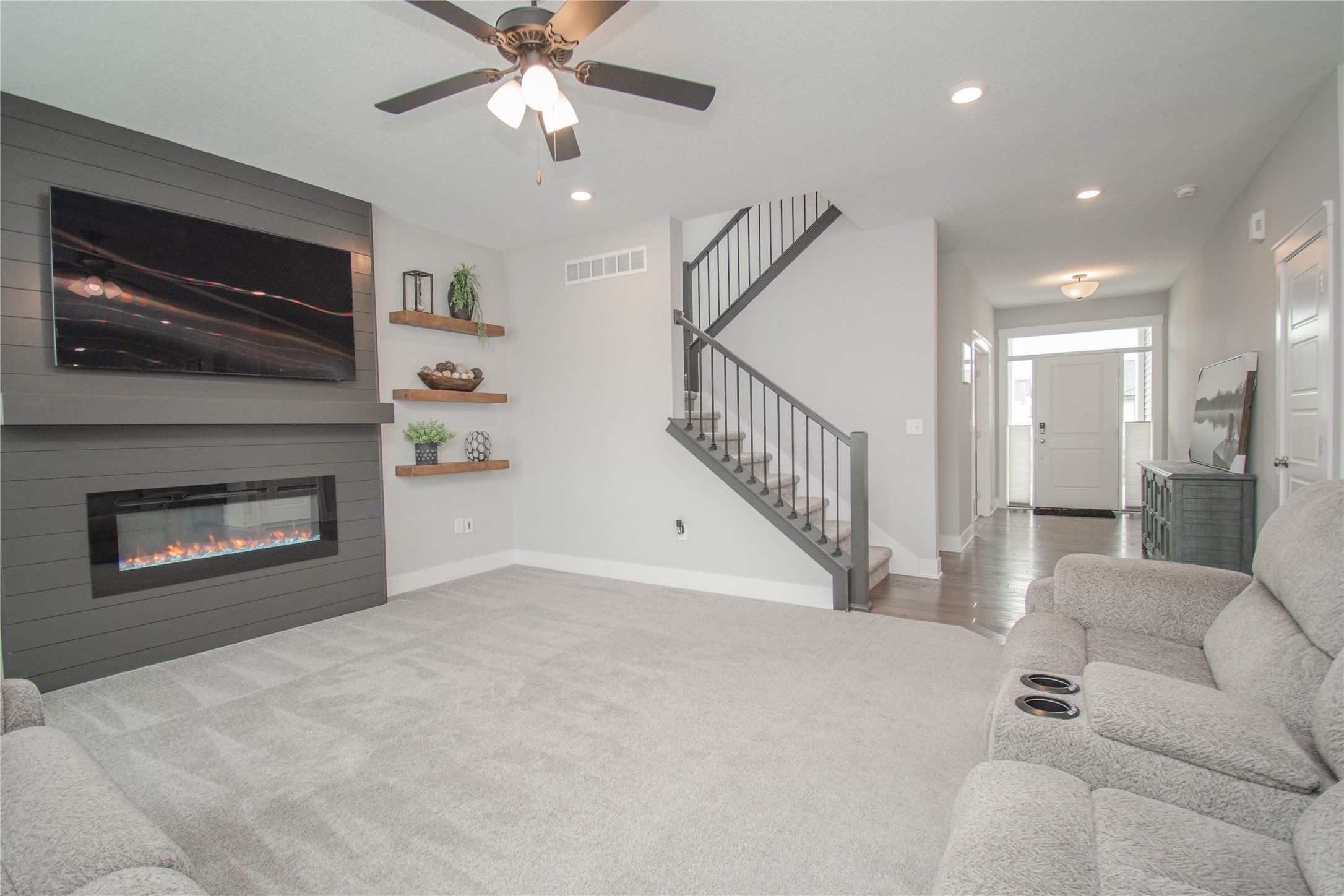 1325 NW Bennington Drive, Waukee, Iowa image 6