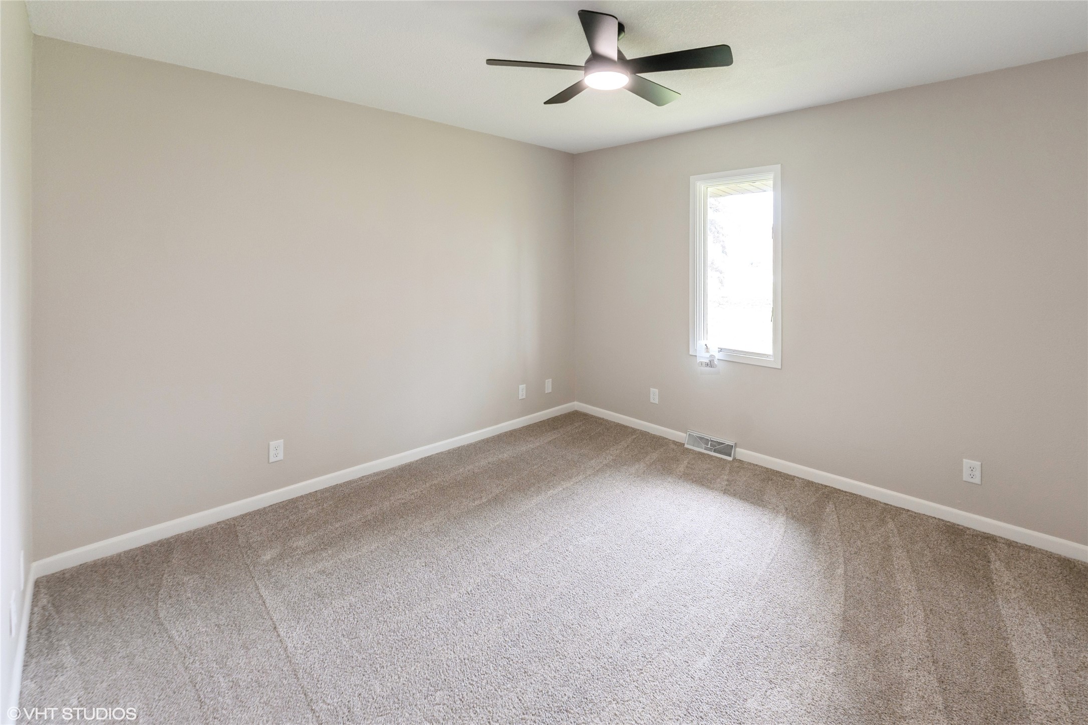 3856 E Broadway Avenue, Des Moines, Iowa image 24