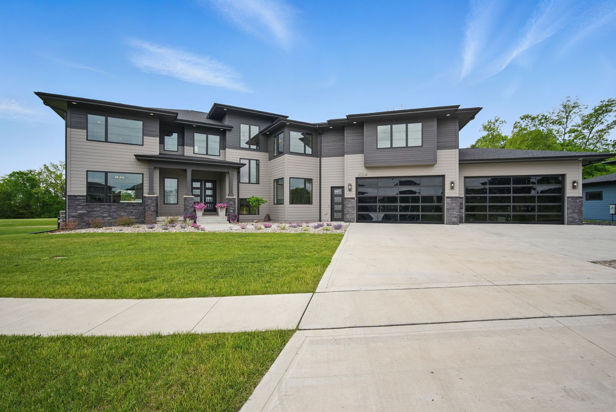 1004 NW Hugg Drive, Polk City, Iowa image 1