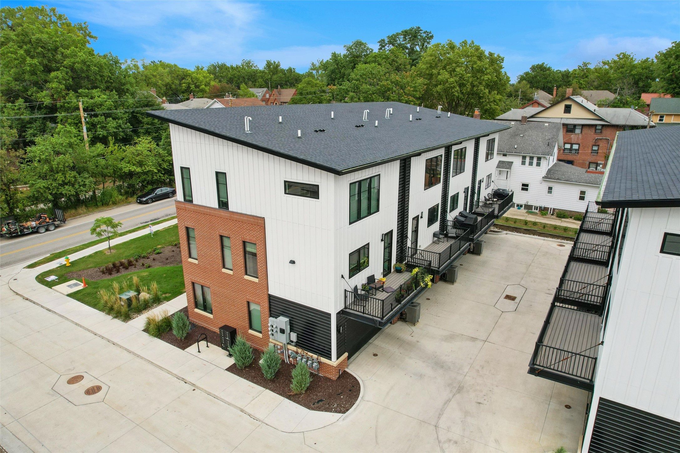 4844 Ingersoll Avenue