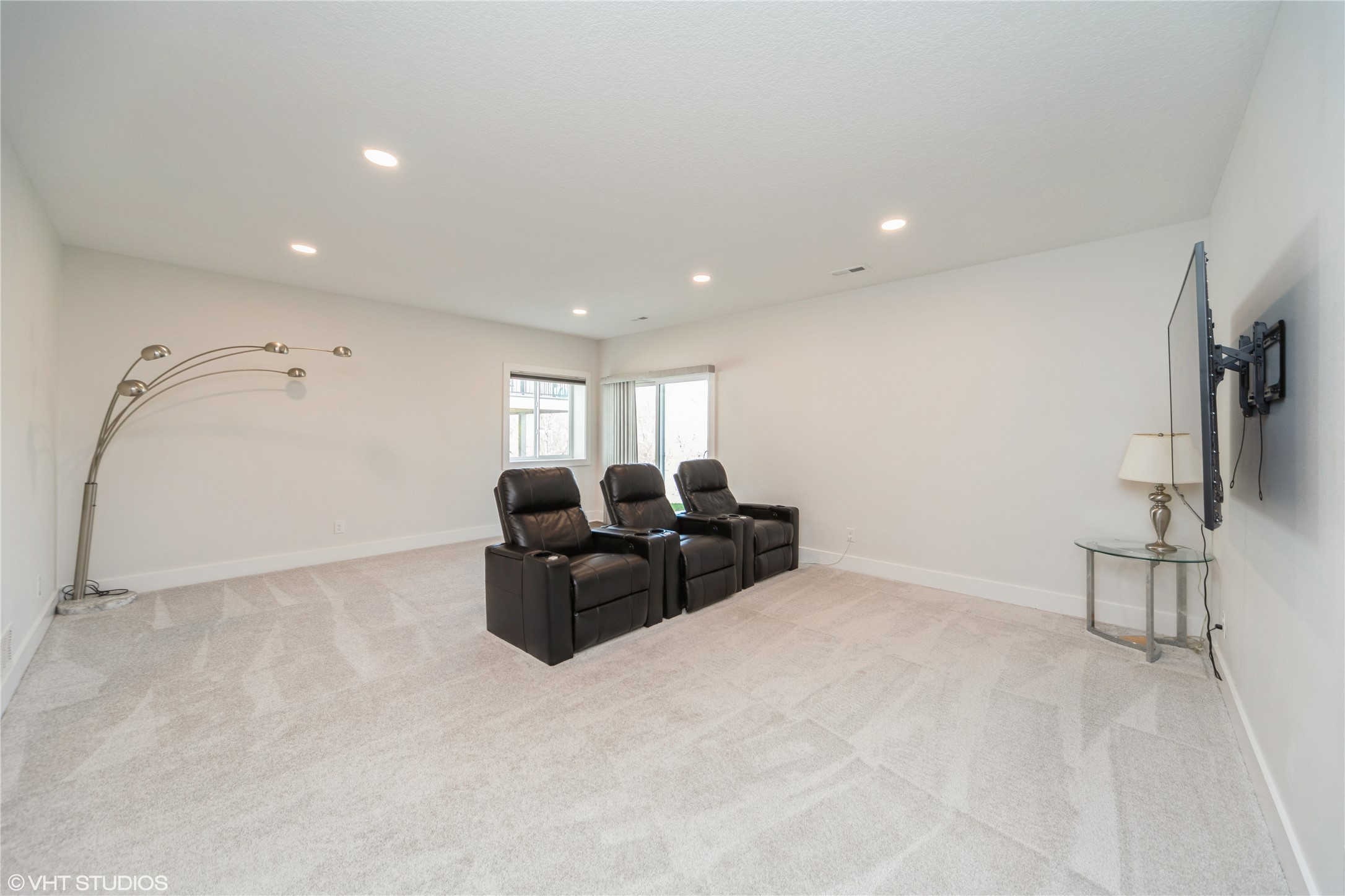 9131 Greenway Drive, West Des Moines, Iowa image 24