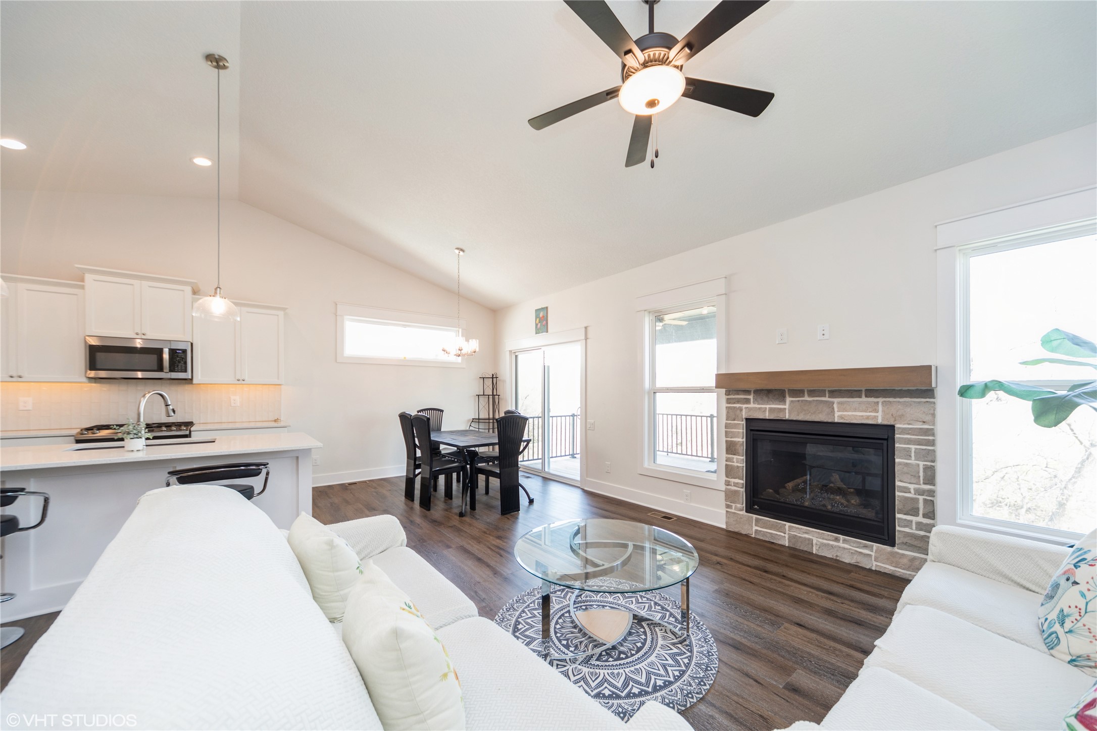 9131 Greenway Drive, West Des Moines, Iowa image 4