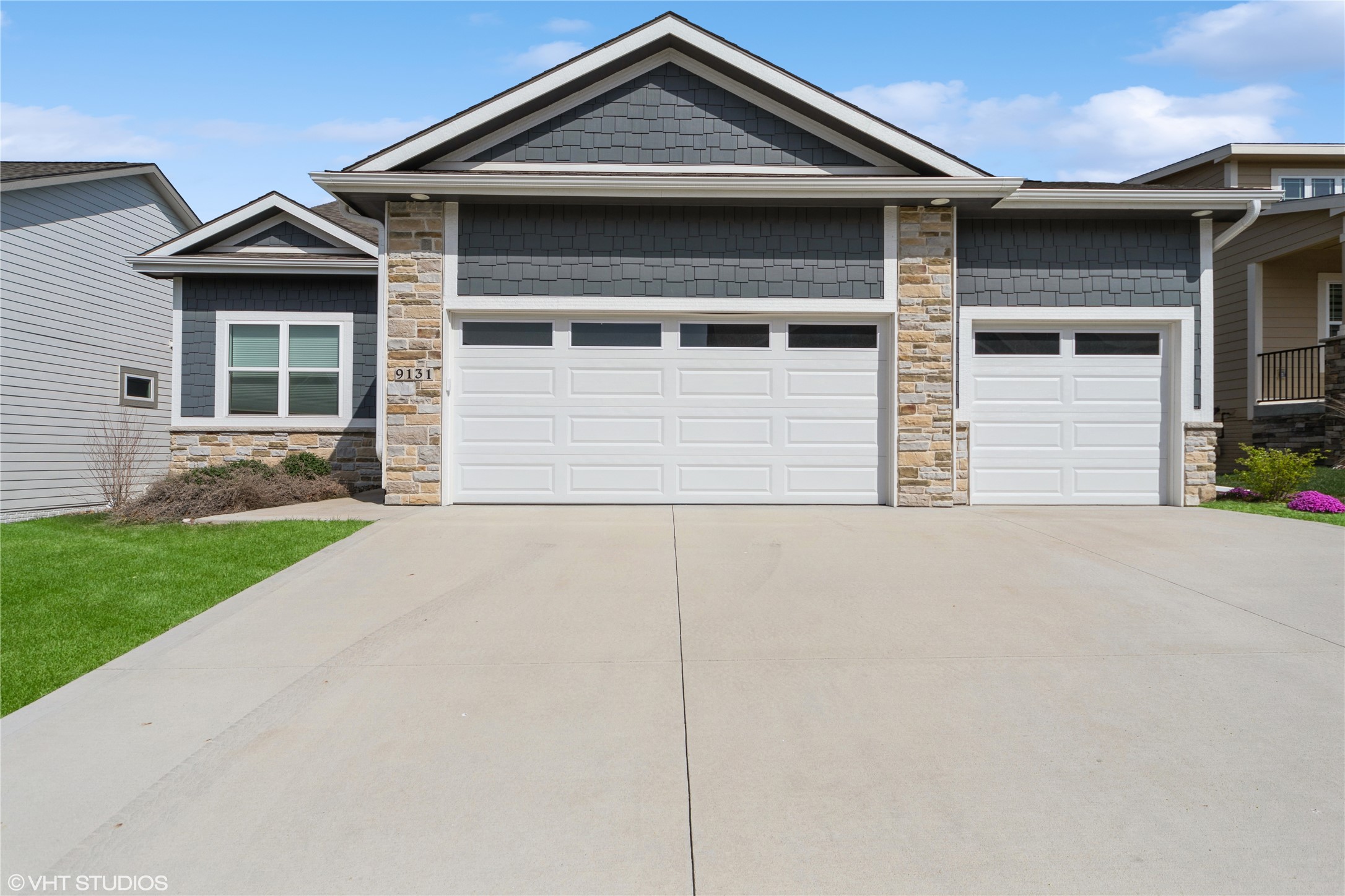 9131 Greenway Drive, West Des Moines, Iowa image 2