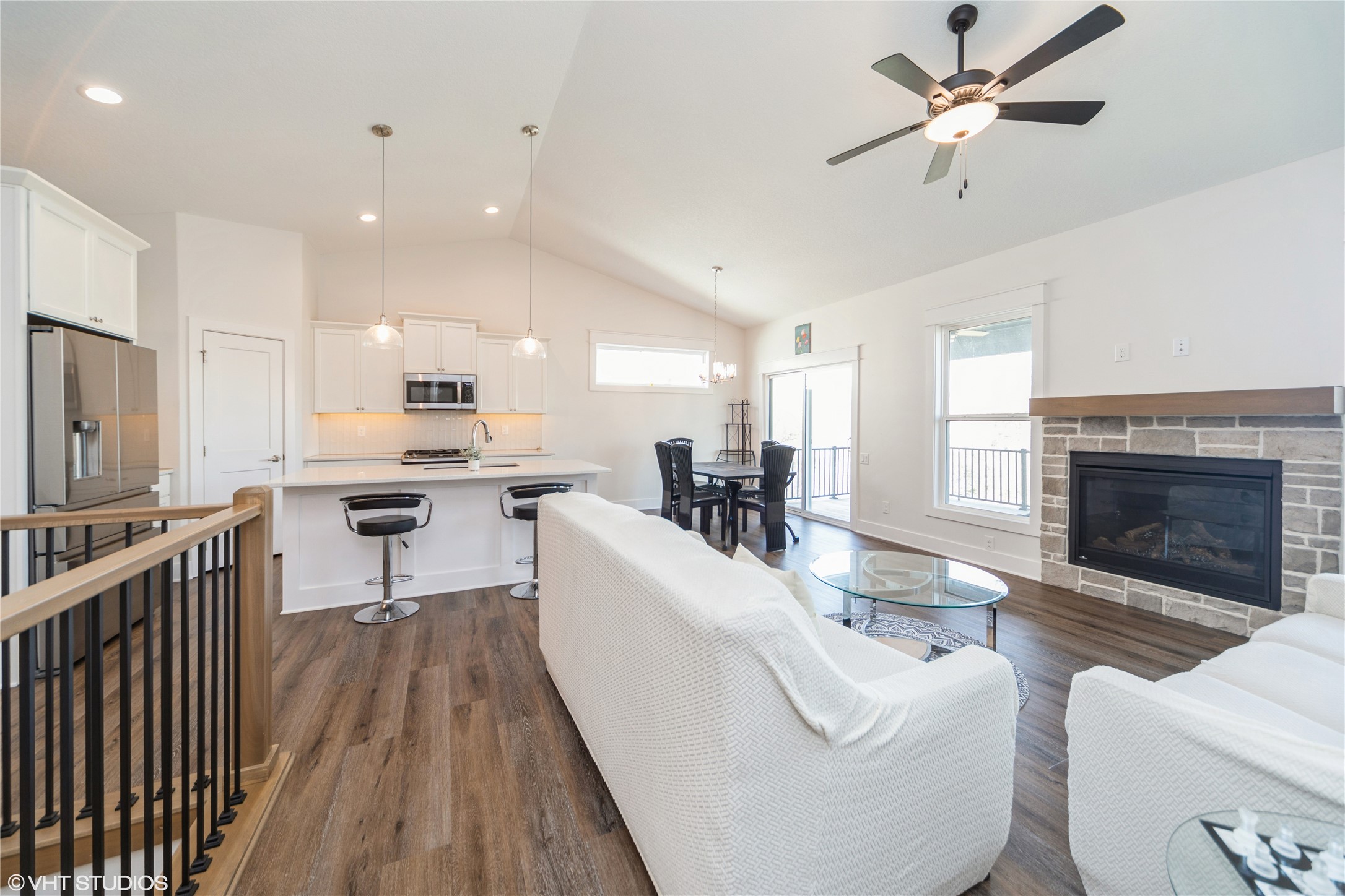 9131 Greenway Drive, West Des Moines, Iowa image 3