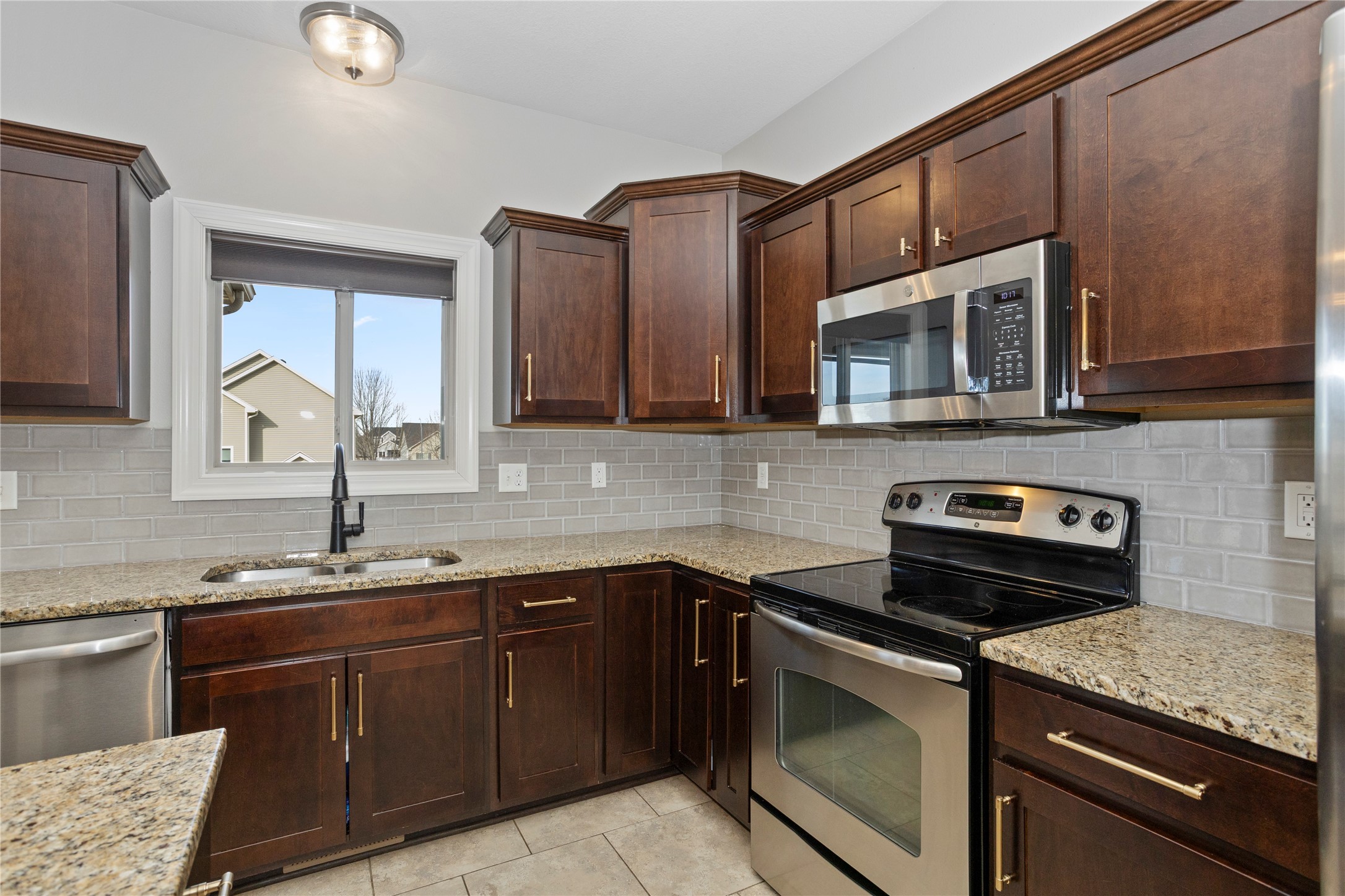 4390 NW 165th Street, Clive, Iowa image 11