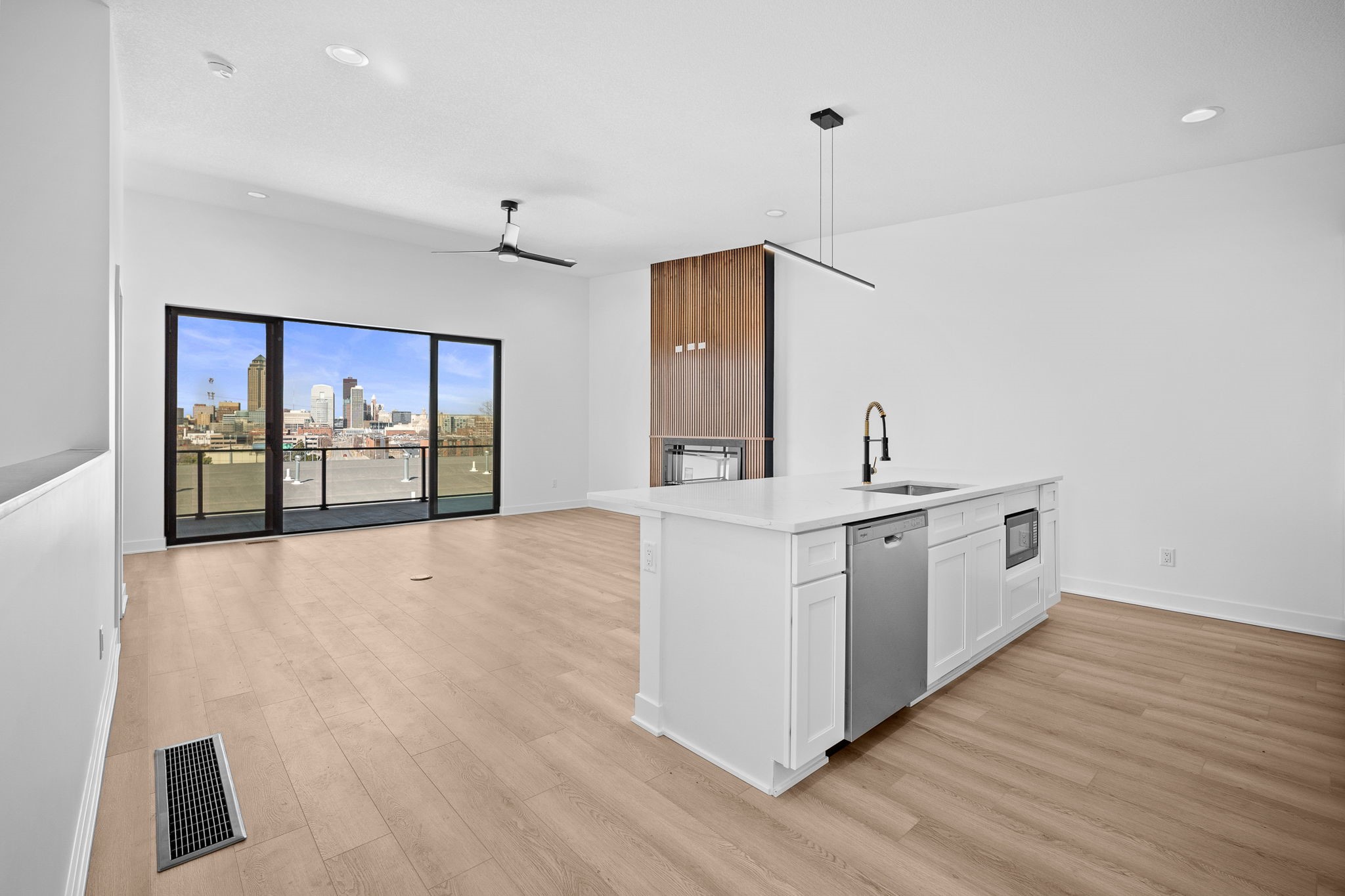 508 Indianola Road #7, Des Moines, Iowa image 2