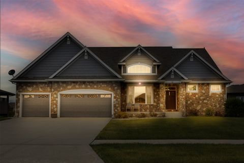 1306 NE 45th Street Ankeny IA 50021