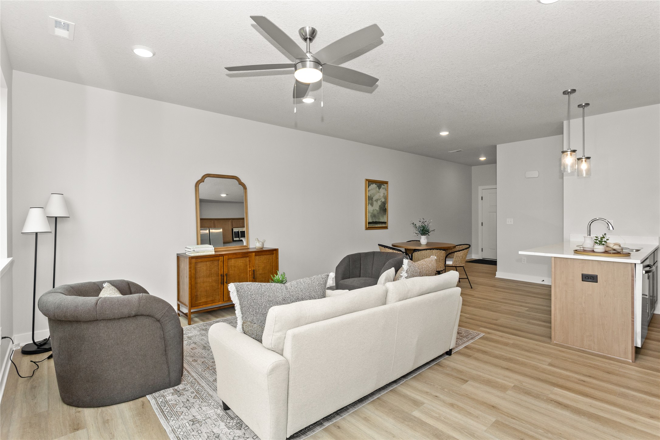 806 Campusside Place, Norwalk, Iowa image 4