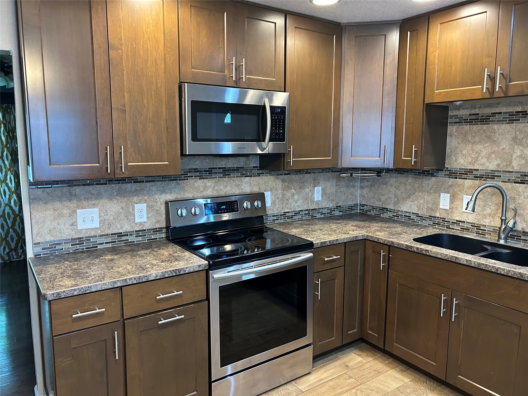 906 Streeter Street, Knoxville, Iowa image 10