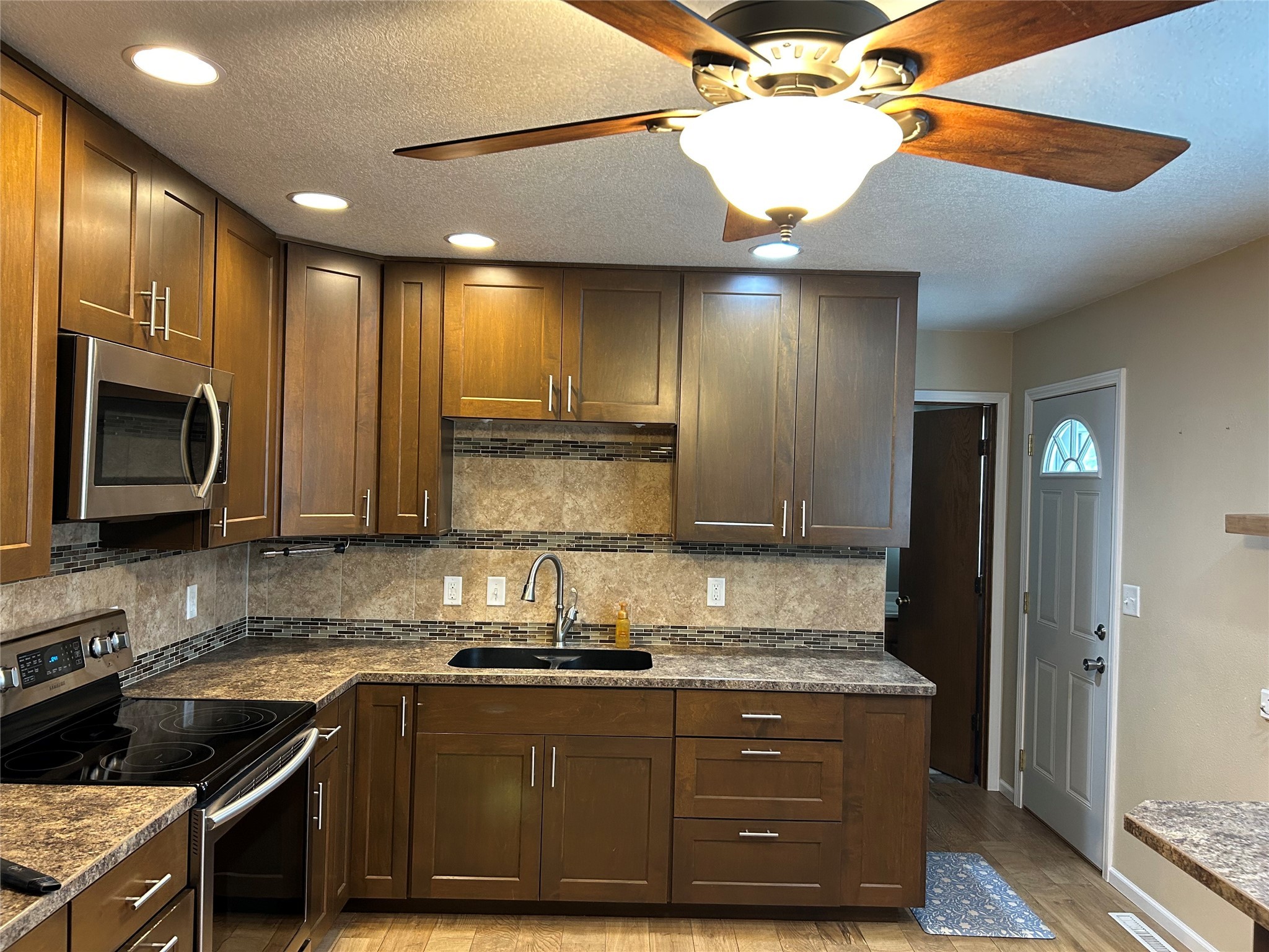 906 Streeter Street, Knoxville, Iowa image 12