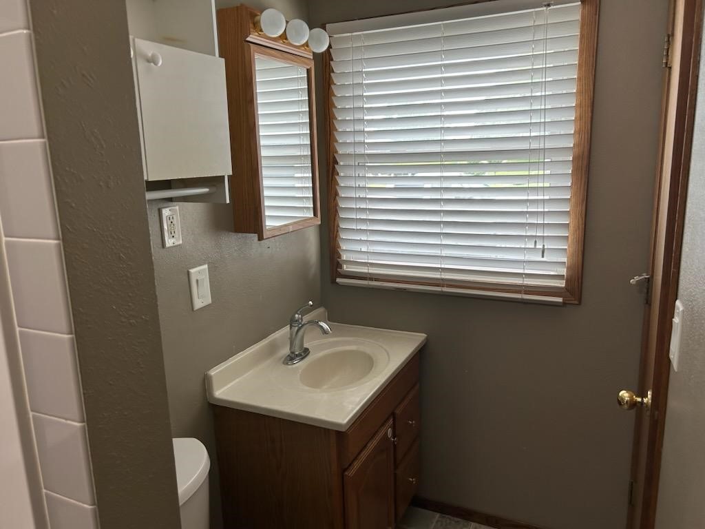 906 Streeter Street, Knoxville, Iowa image 24
