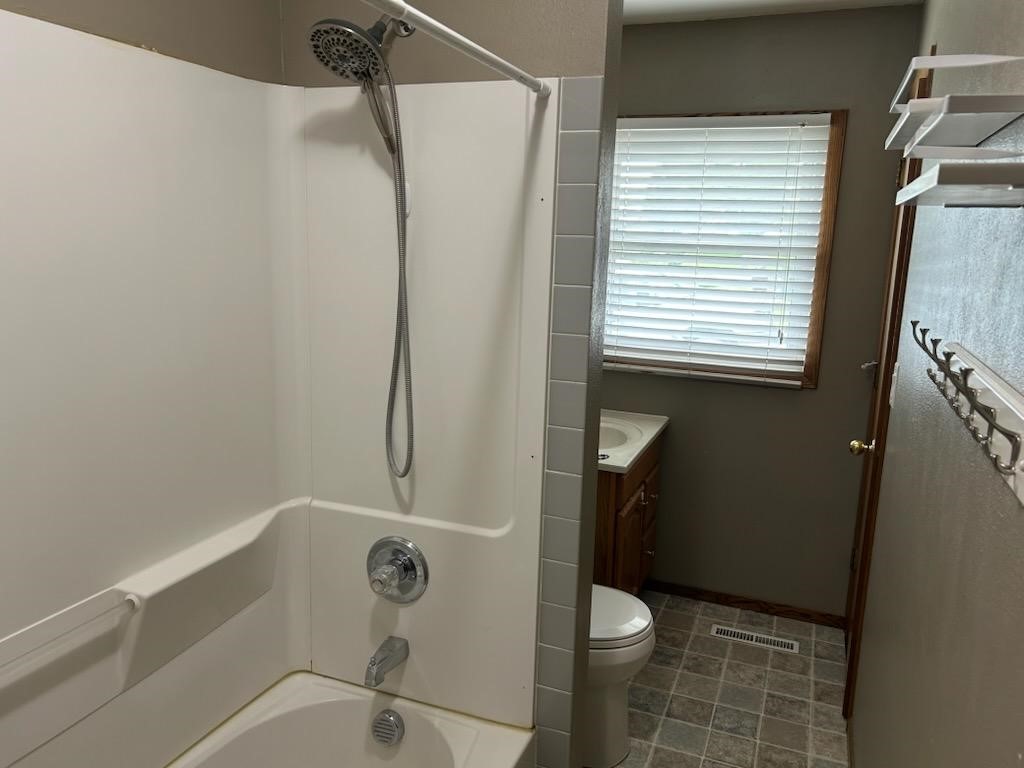 906 Streeter Street, Knoxville, Iowa image 25