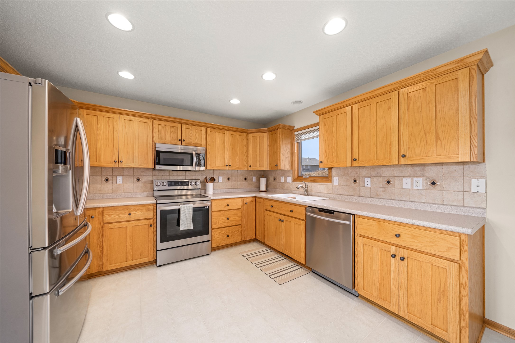 525 SE Prairie Park Lane, Waukee, Iowa image 8