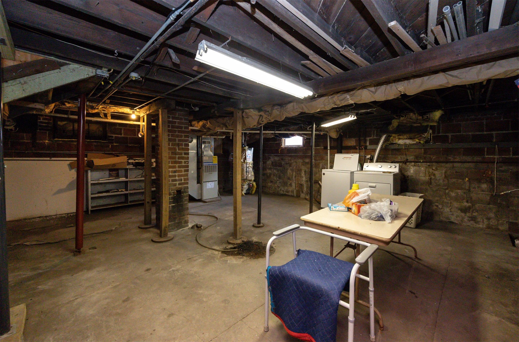 2712 E Walnut Street, Des Moines, Iowa image 32