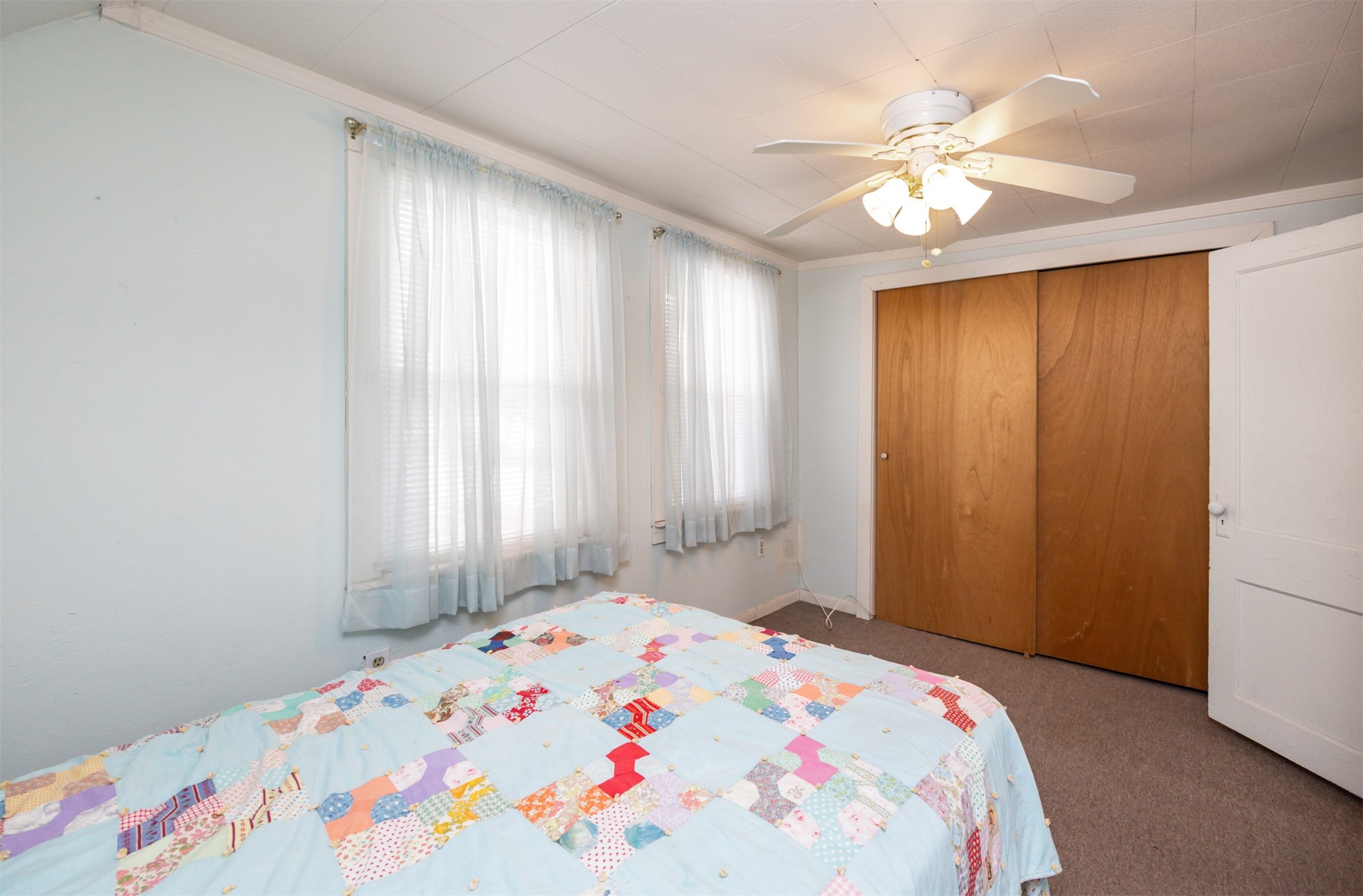 2712 E Walnut Street, Des Moines, Iowa image 24