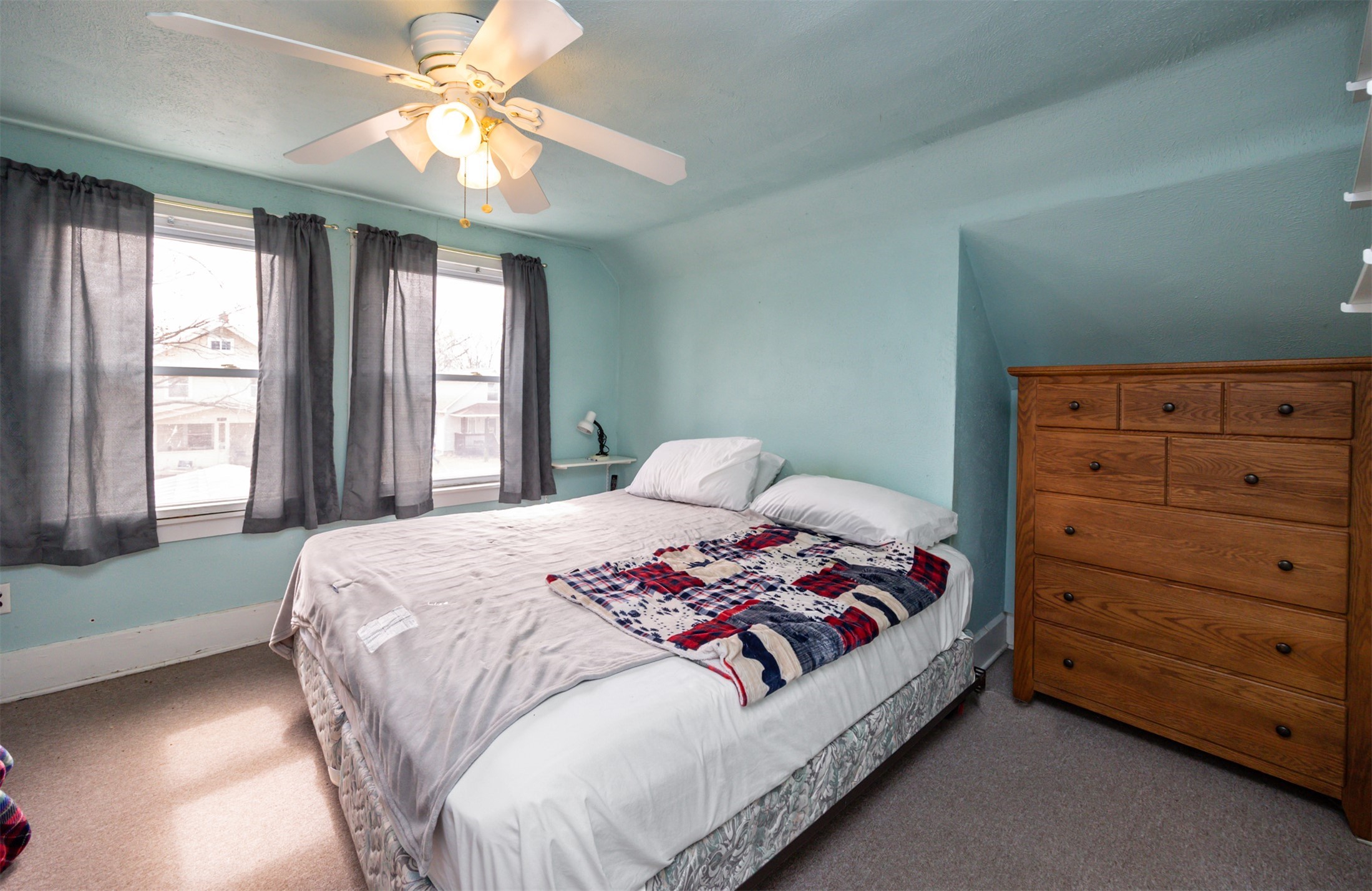 2712 E Walnut Street, Des Moines, Iowa image 25