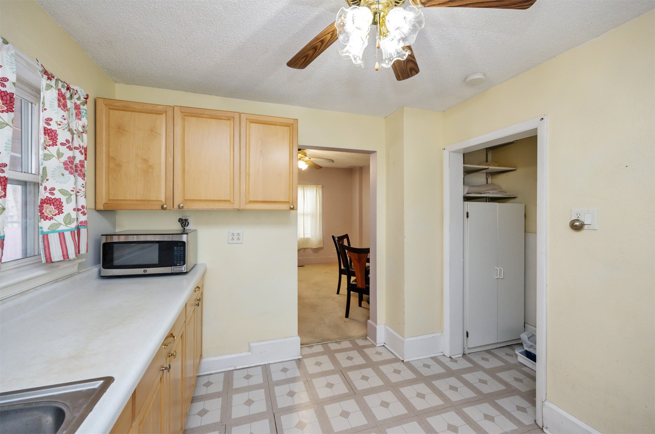2712 E Walnut Street, Des Moines, Iowa image 19