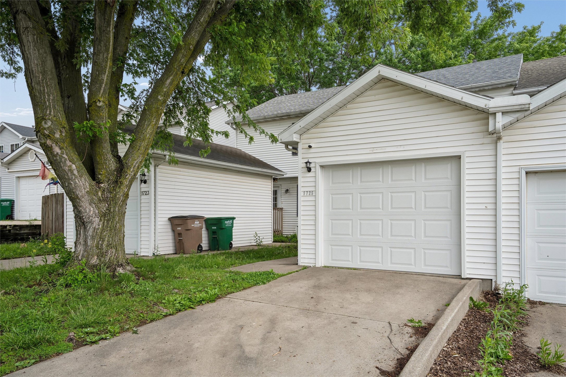 Photo 1 of 26 — 1725 North Avenue, Norwalk, IA 50211