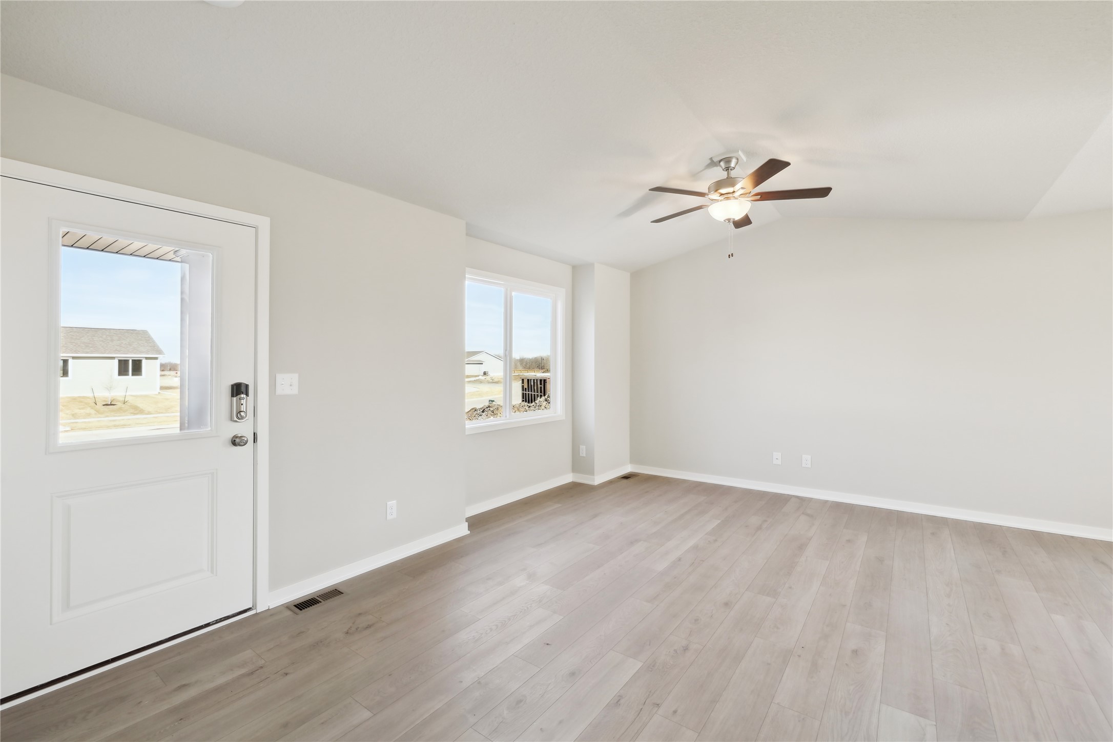 319 NE Driftwood Street, Elkhart, Iowa image 9