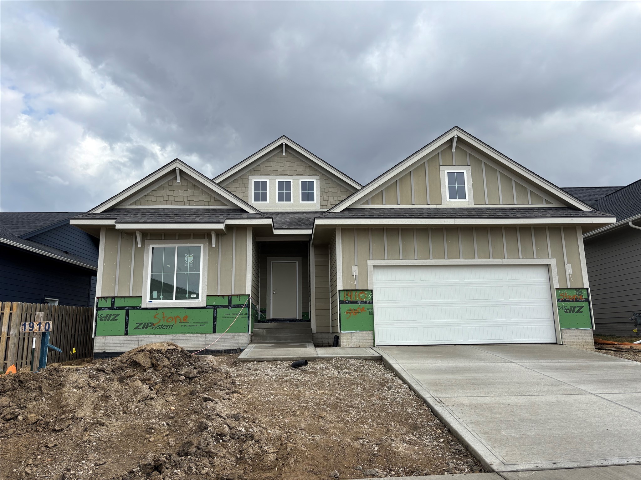 1910 Silver Maple Drive, Norwalk, Iowa image 1